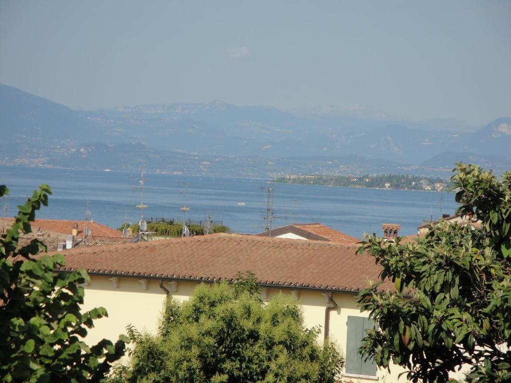 The Tower Of The Old King Bed & Breakfast Desenzano del Garda Room photo